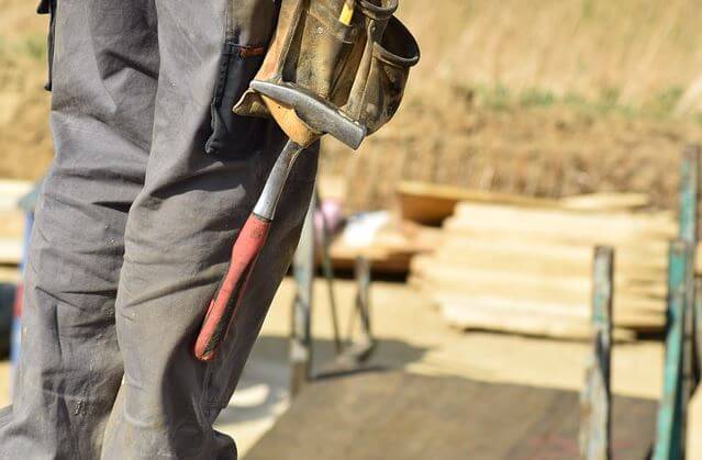 Die Sanierung des eigenen Hauses erfordert mitunter viel Arbeitskraft, jedoch benötigt man auch das richtige Equipment.